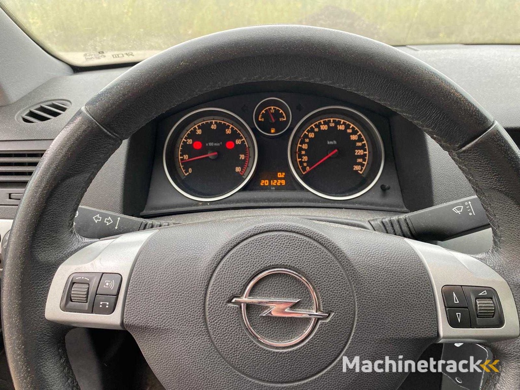 Opel Astra GTC 1.4 Business Klimaanlage 4288