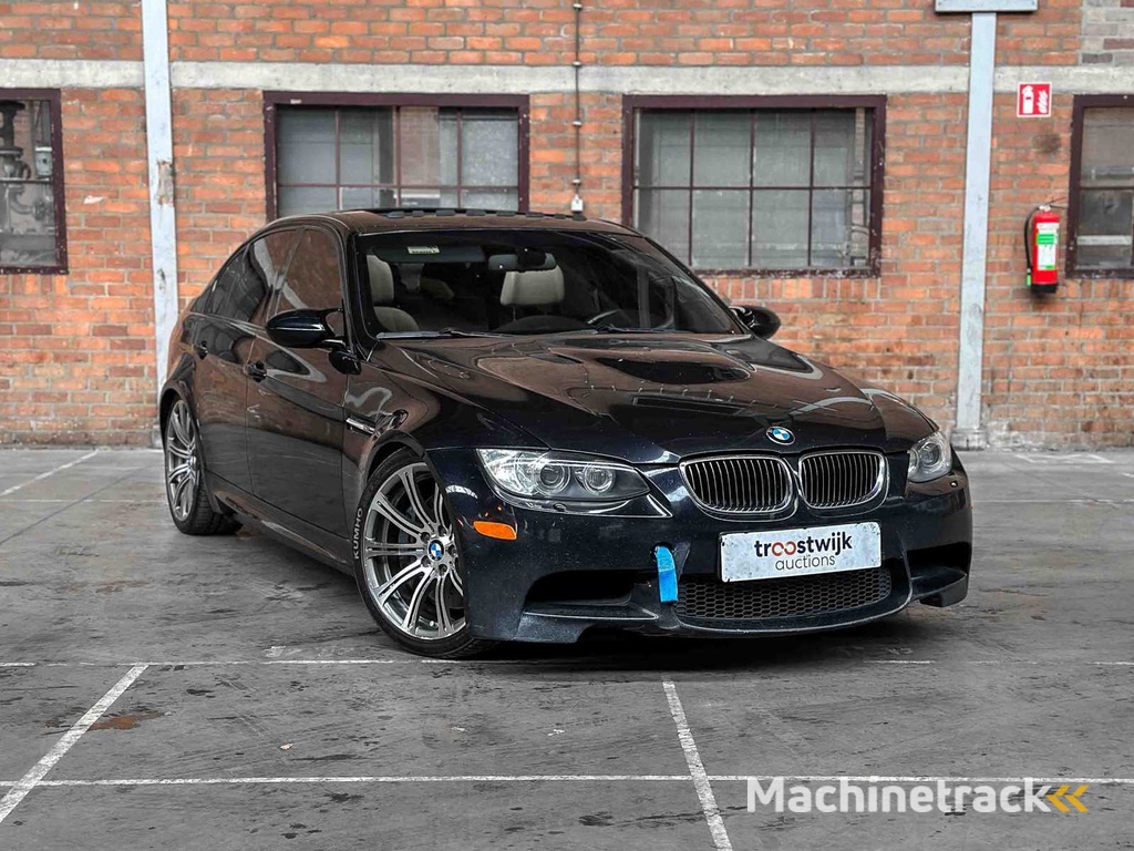 BMW M3 4.0 V8 E90 -SCHALTGETRIEBE- 420PS 2008 3er Youngtimer