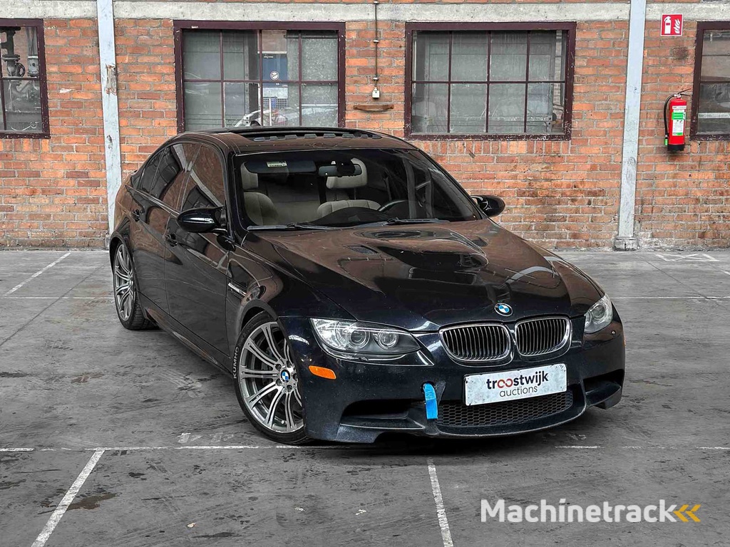BMW M3 4.0 V8 E90 -SCHALTGETRIEBE- 420PS 2008 3er Youngtimer