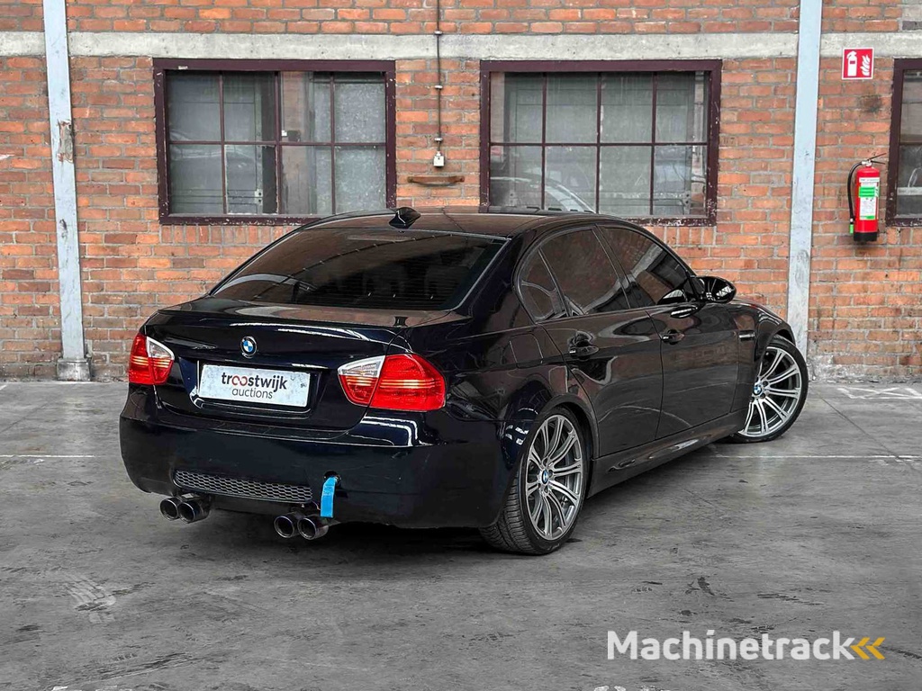 BMW M3 4.0 V8 E90 -SCHALTGETRIEBE- 420PS 2008 3er Youngtimer