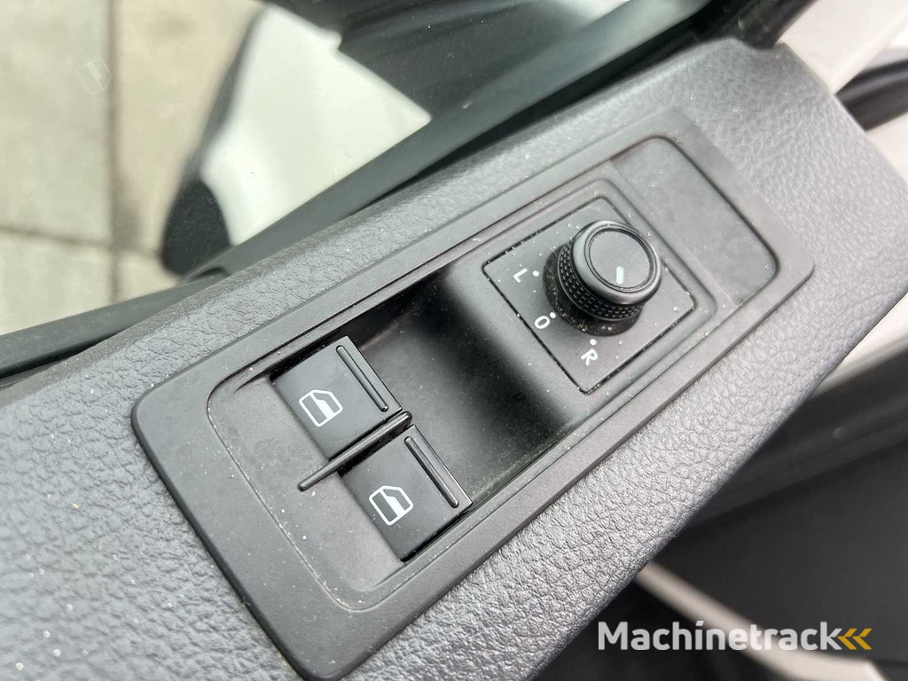 Volkswagen Transporter 2.0 TDI L1H1 Comfortline | VFP-91-G