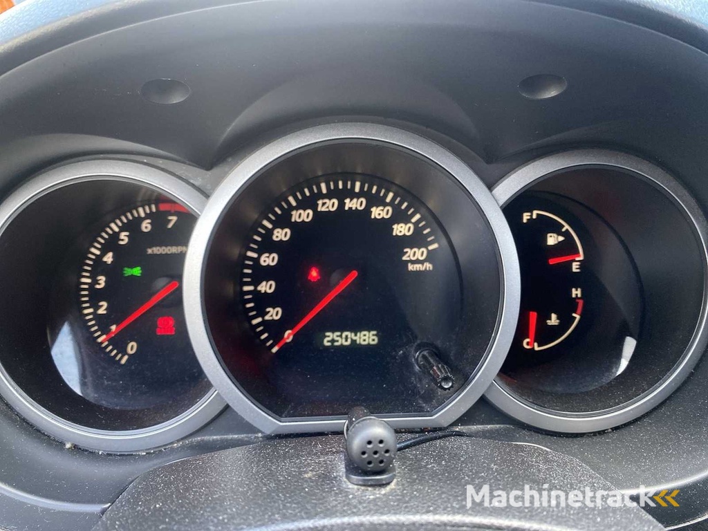 Suzuki Grand Vitara 2.0-16V Exclusive 2006 | 31-ST-KX