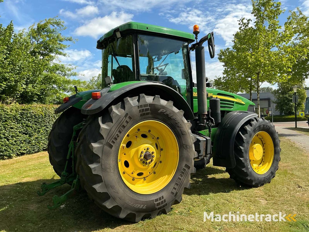 2004 John Deere 7920 All-wheel drive farm tractor