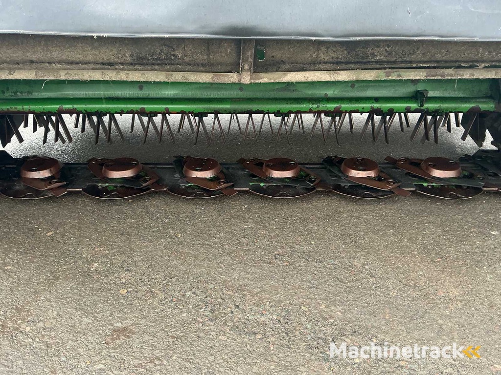 2015 John Deere 331 Scheibenmäher