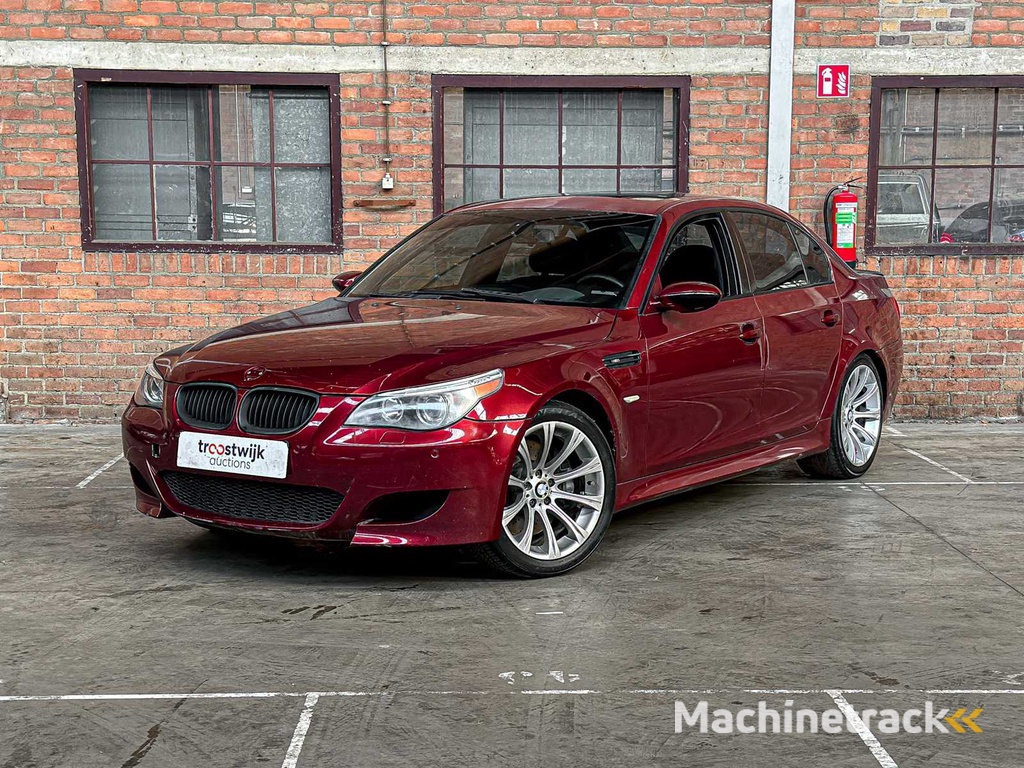 BMW M5 5.0 V10 E60 500PS 2006 5er