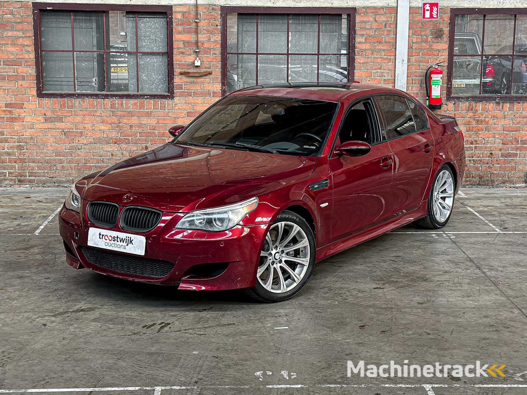 BMW M5 5.0 V10 E60 500PS 2006 5er