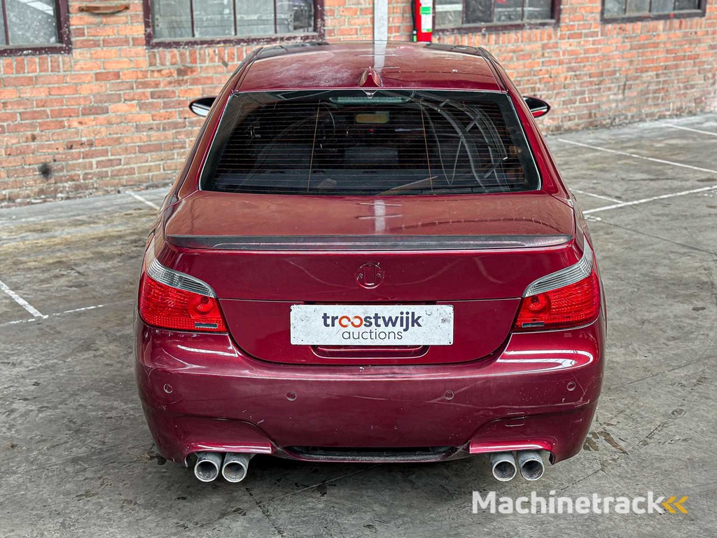 BMW M5 5.0 V10 E60 500PS 2006 5er