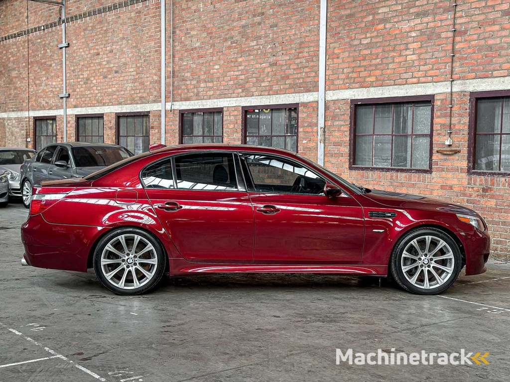 BMW M5 5.0 V10 E60 500PS 2006 5er