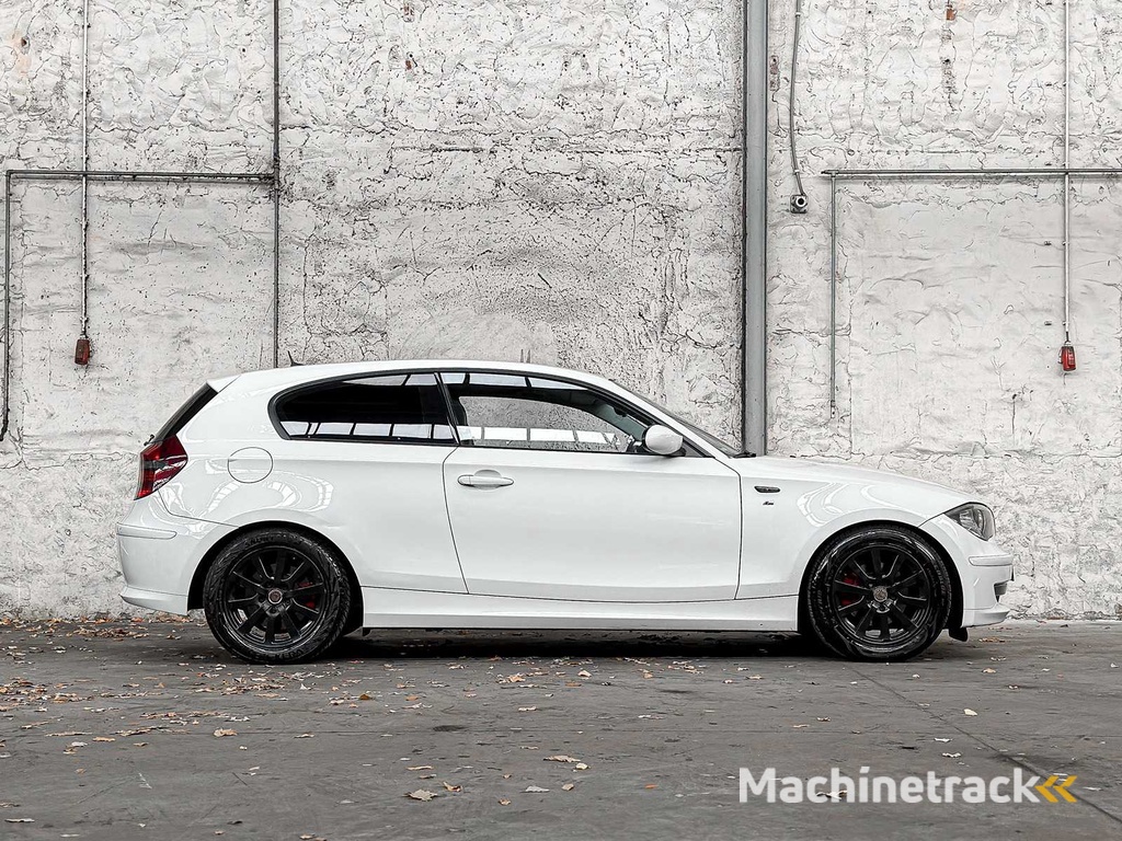 BMW 118i 1er 143PS 2008, L-668-XD