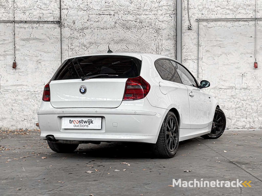 BMW 118i 1er 143PS 2008, L-668-XD