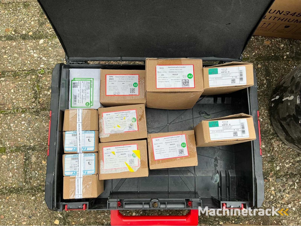 Verschiedenes Befestigungsmaterial