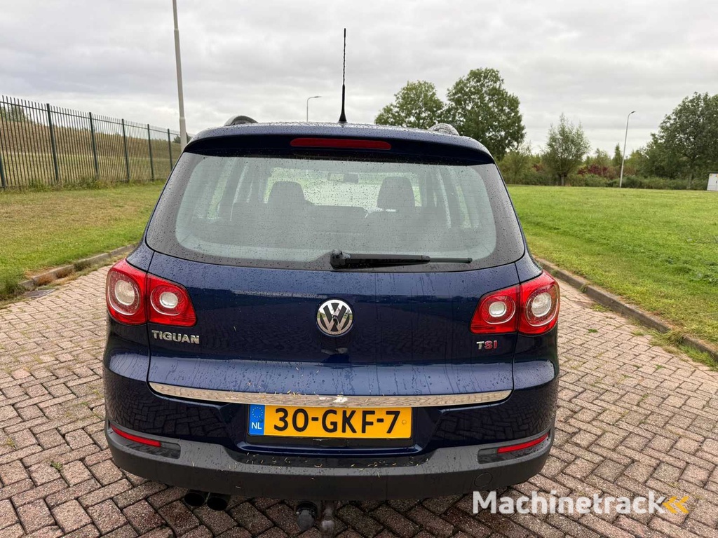 Volkswagen Tiguan 1.4 TSI Comfort&Design 4Motion Automatik, 30-GKF-7