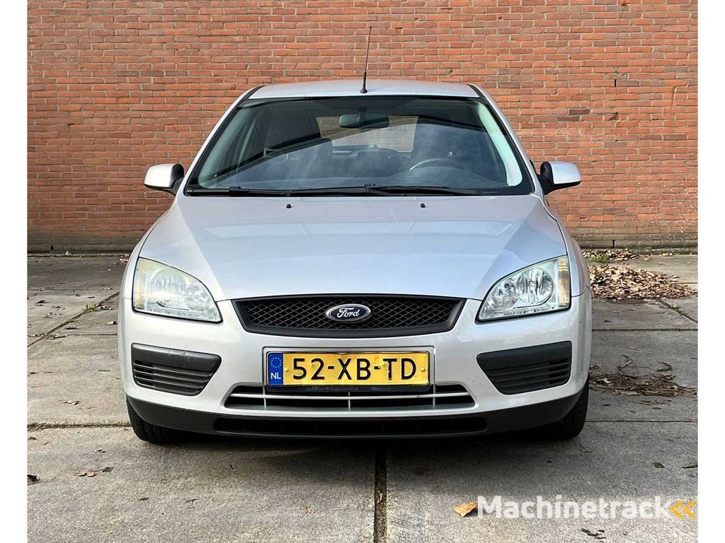 Ford Focus 1.6-16V Trend, 52-XB-TD
