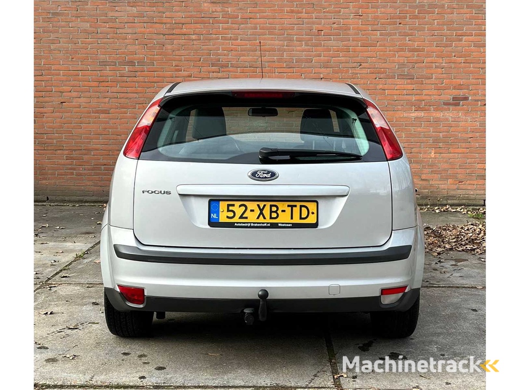 Ford Focus 1.6-16V Trend, 52-XB-TD