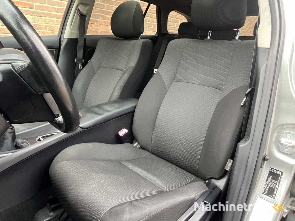 Toyota Avensis Wagon 1.8 VVTi Panoramic Business Special 2009 | 93-HPS-3