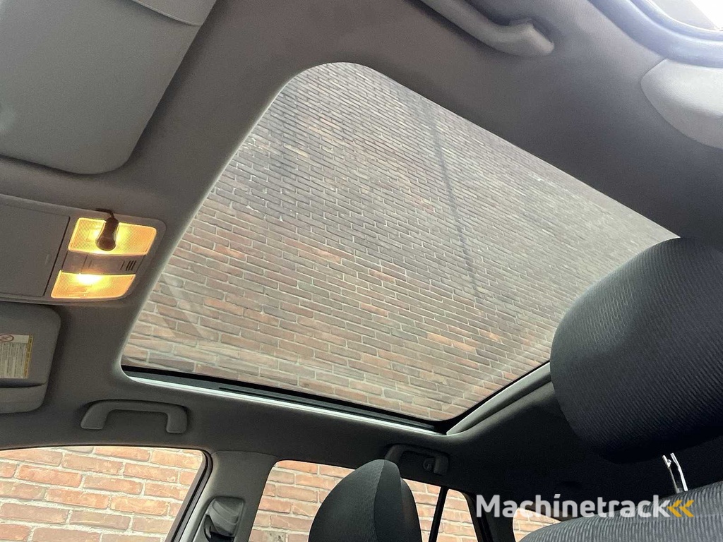 Toyota Avensis Wagon 1.8 VVTi Panoramic Business Special 2009 | 93-HPS-3