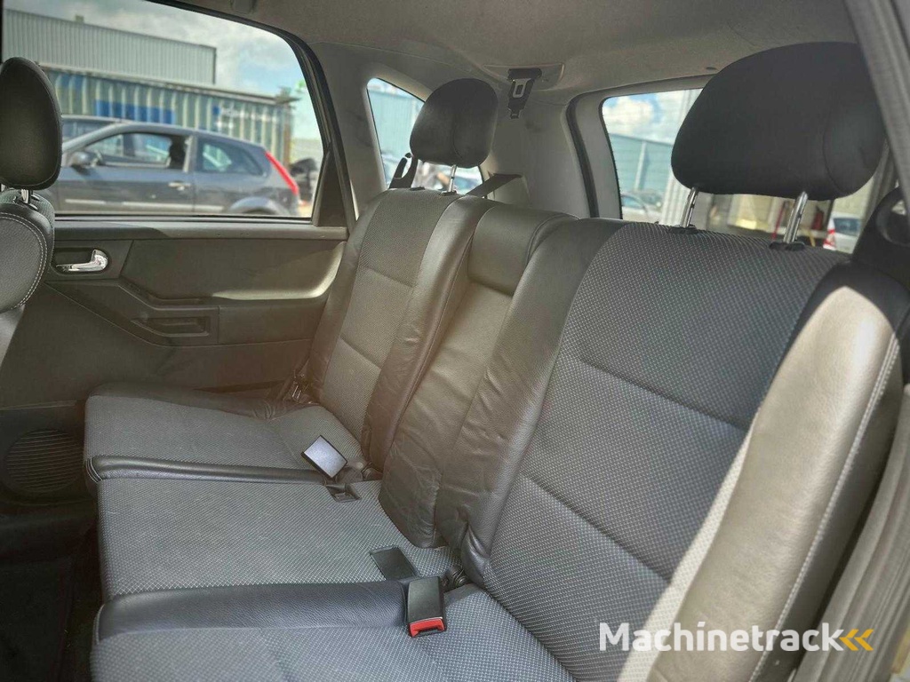 Opel Meriva 1.8 16V Cosmo Automatik, 81-JTL-3