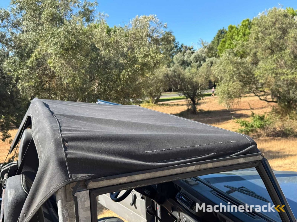 Land Rover Defender 2.5 Td5 90" Verdeck 1999| KAHN DESIGN | OFFROAD-BIEST | VTT-57-K