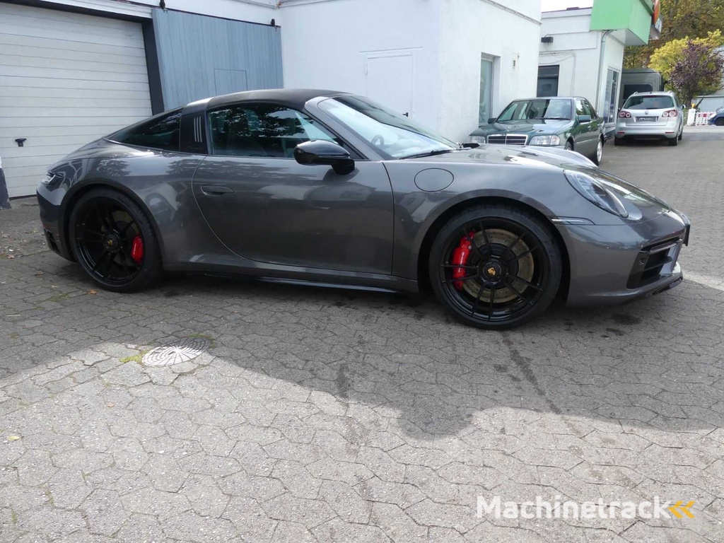 Porsche - 2023 - 992 - Targa 4 GTS - Personenkraftwagen