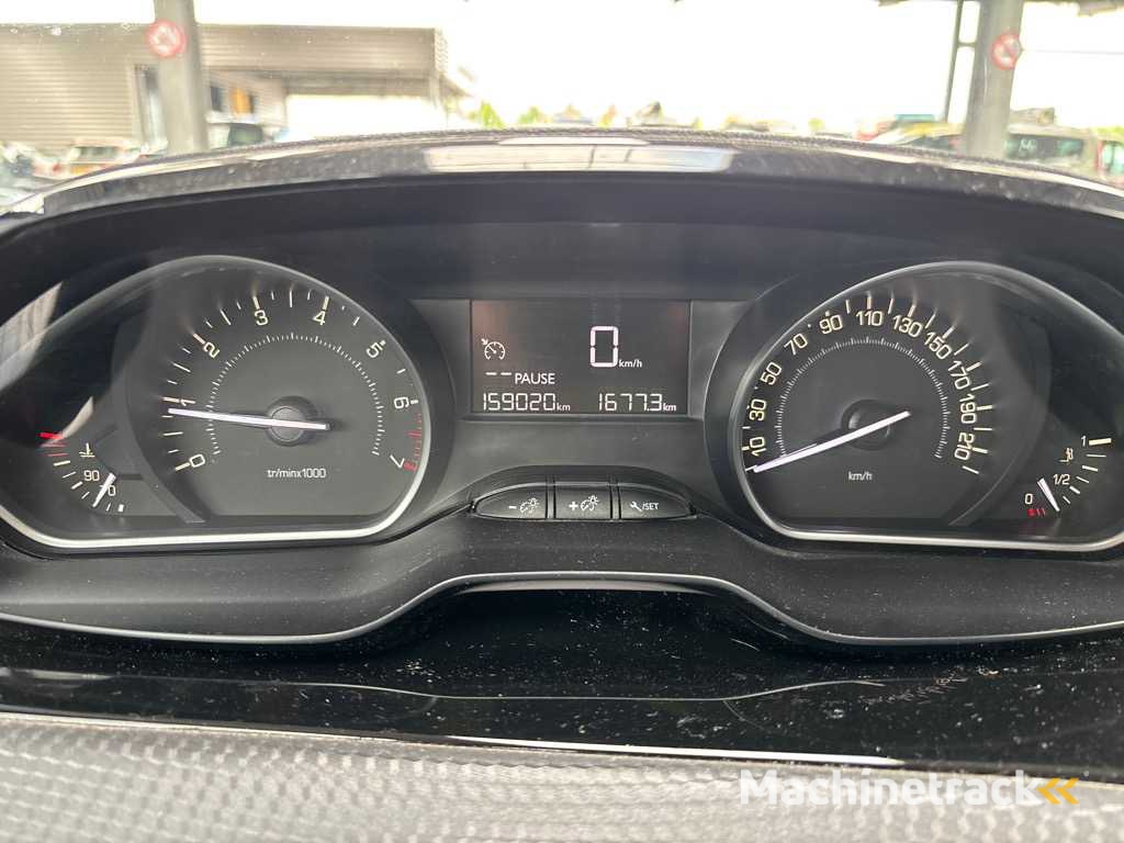 Peugeot 2008 1.2 PureTech Active , ; NV-874-T