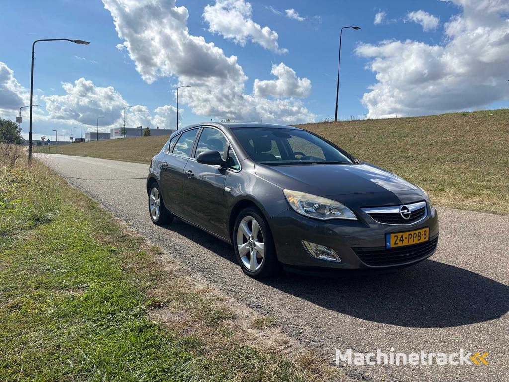 Opel Astra 1.6 Ausgabe 2011 | 24-PPB-8 i