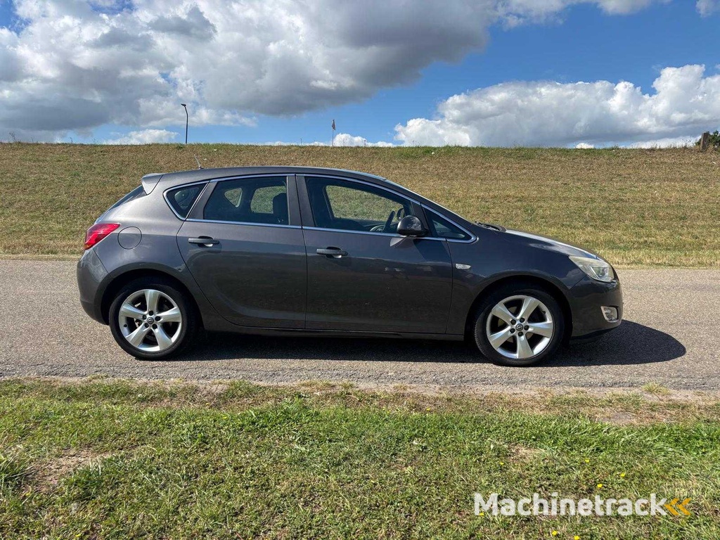 Opel Astra 1.6 Ausgabe 2011 | 24-PPB-8 i