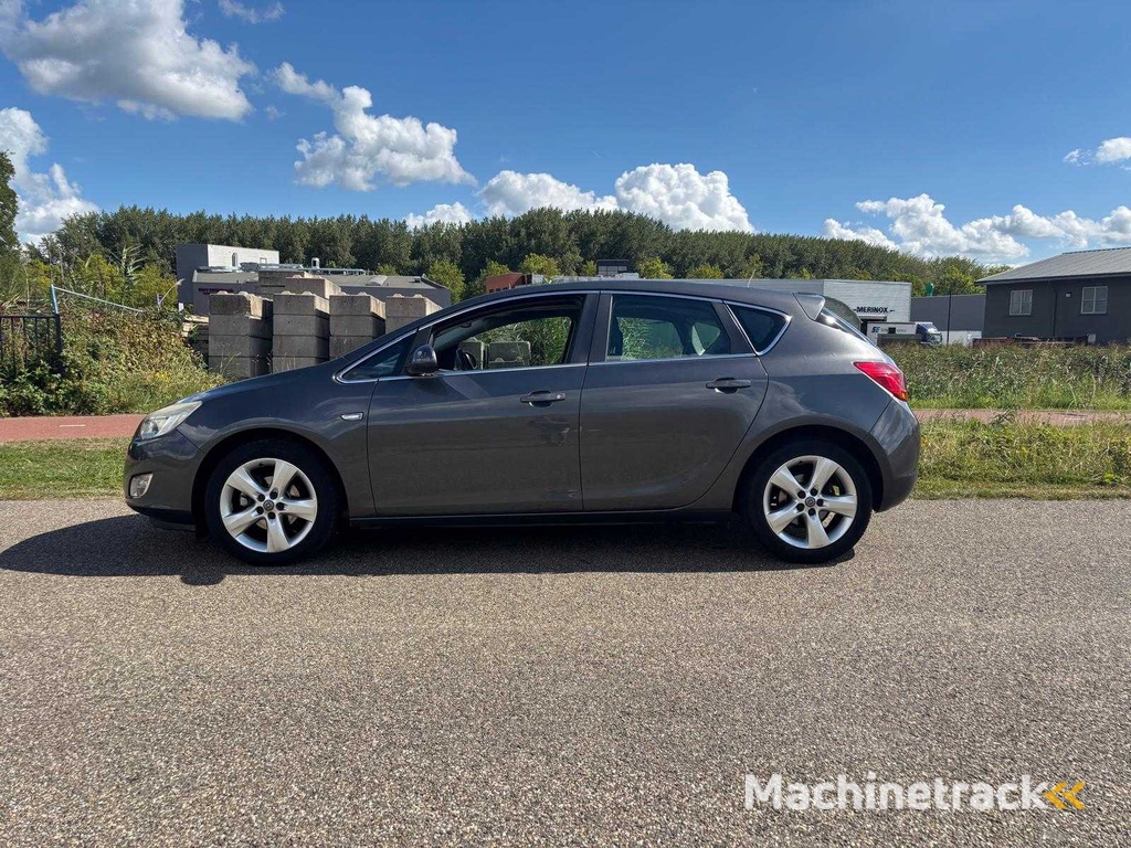 Opel Astra 1.6 Ausgabe 2011 | 24-PPB-8 i
