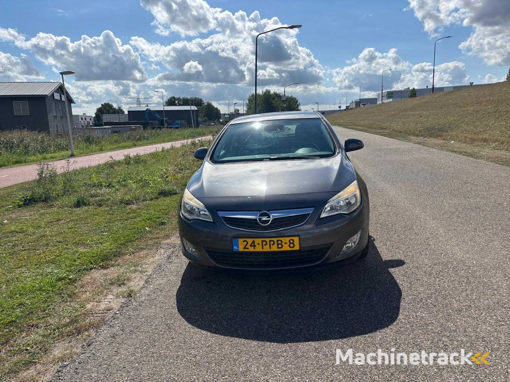 Opel Astra 1.6 Ausgabe 2011 | 24-PPB-8 i