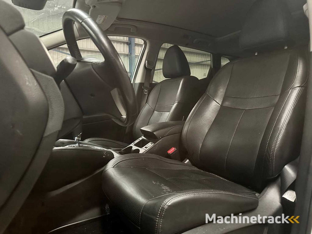 Nissan Qashqai 1.2 N-Vision ; NR-590-P