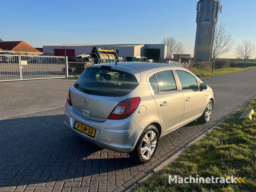 Opel Corsa 1.2 Ann. Edition, 2-TJN-53