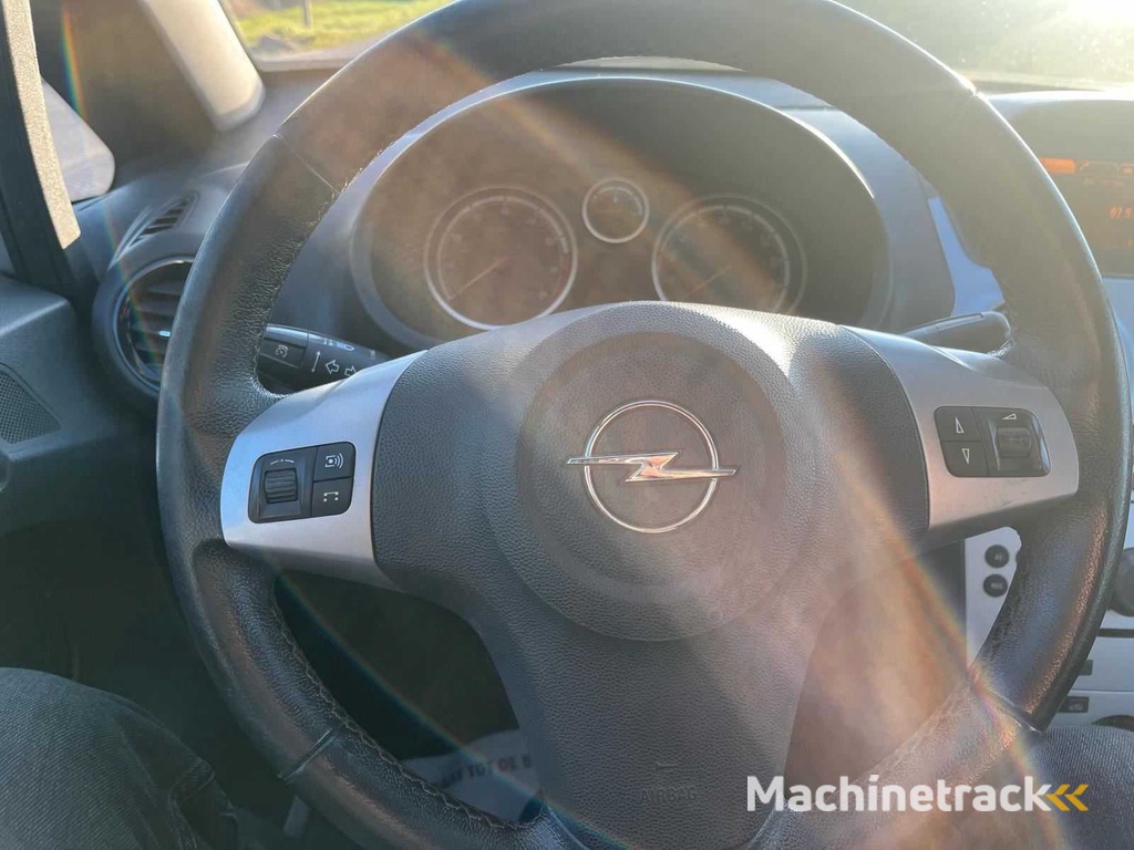 Opel Corsa 1.2 Ann. Edition, 2-TJN-53