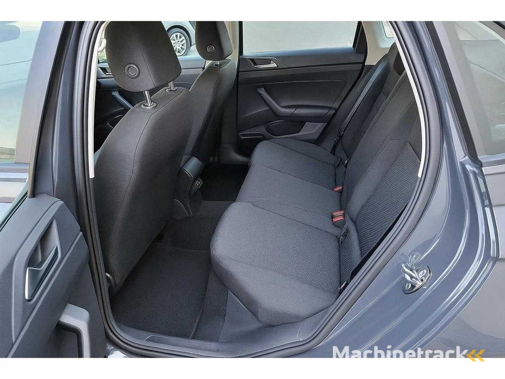 Volkswagen Polo 1.0i Trendline; ZH-729-J