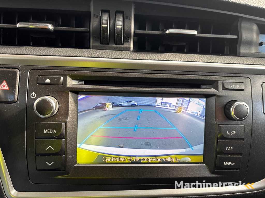 Toyota Auris Touring Sports 1.8 Bj. Mietvertrag , 7-ZHP-28