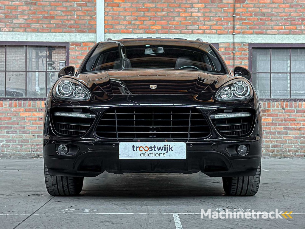 Porsche Cayenne Turbo 4.8 V8 493pk 2010