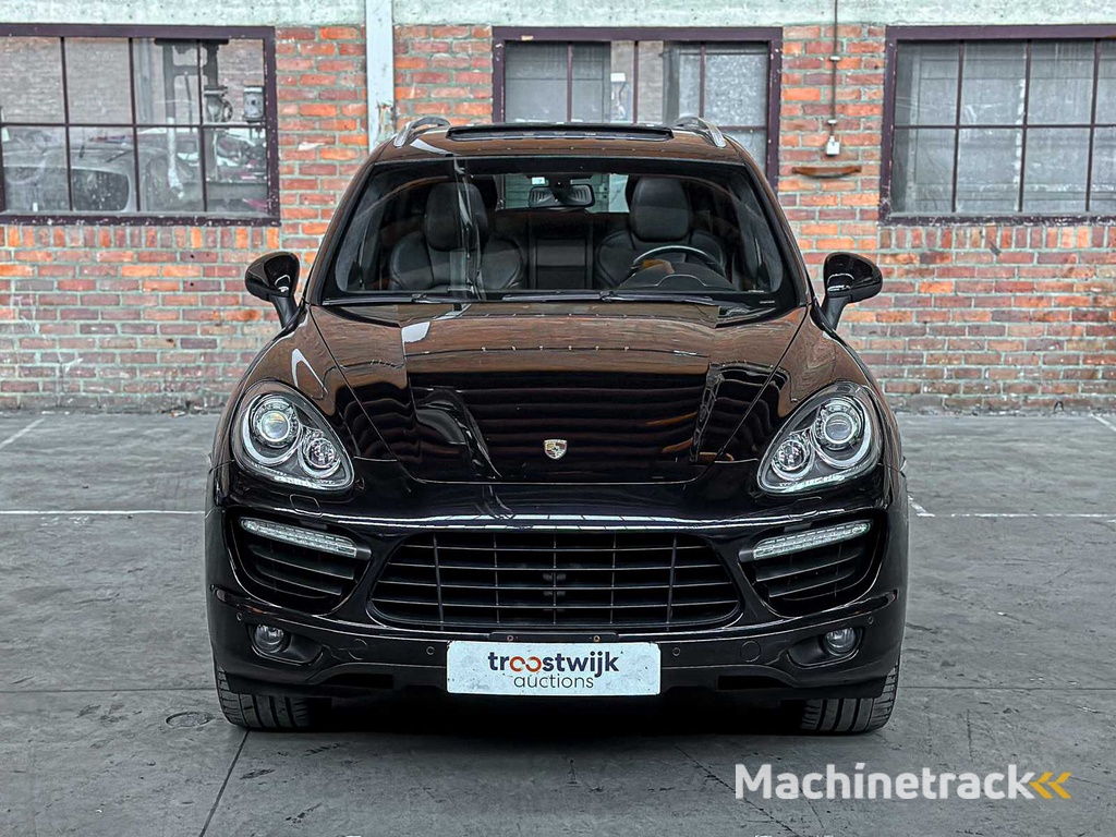 Porsche Cayenne Turbo 4.8 V8 493pk 2010