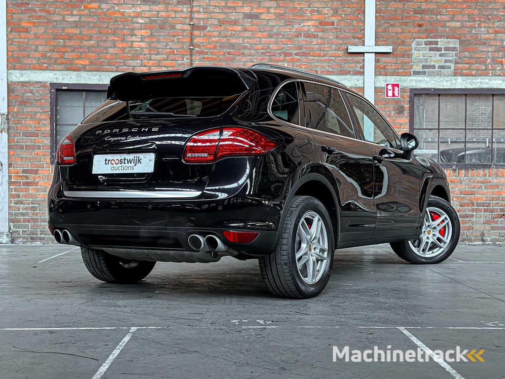 Porsche Cayenne Turbo 4.8 V8 493pk 2010