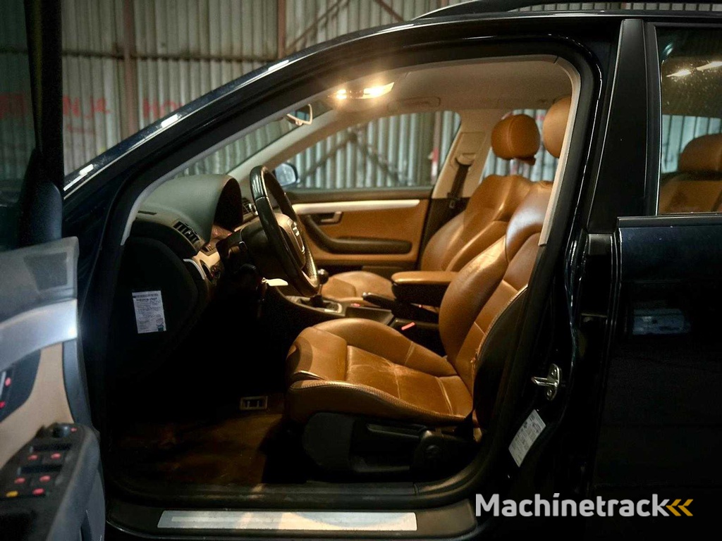 Audi A4 Avant 2.0 TFSI q. Vorlauf , 04-XD-JH