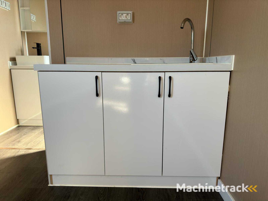 2025 Rhino-Cross-Container 1 Tür & 3 Fenster Schwarz 40ft HQ/12 m - Container Home / Container Office Unit