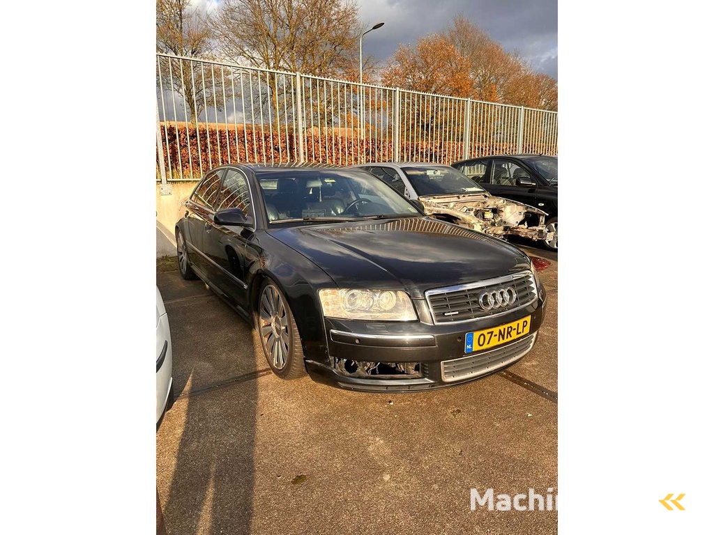 Audi - A8 - 3.7 quattro Pro Line - PKW
