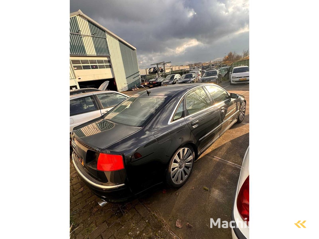 Audi - A8 - 3.7 quattro Pro Line - PKW