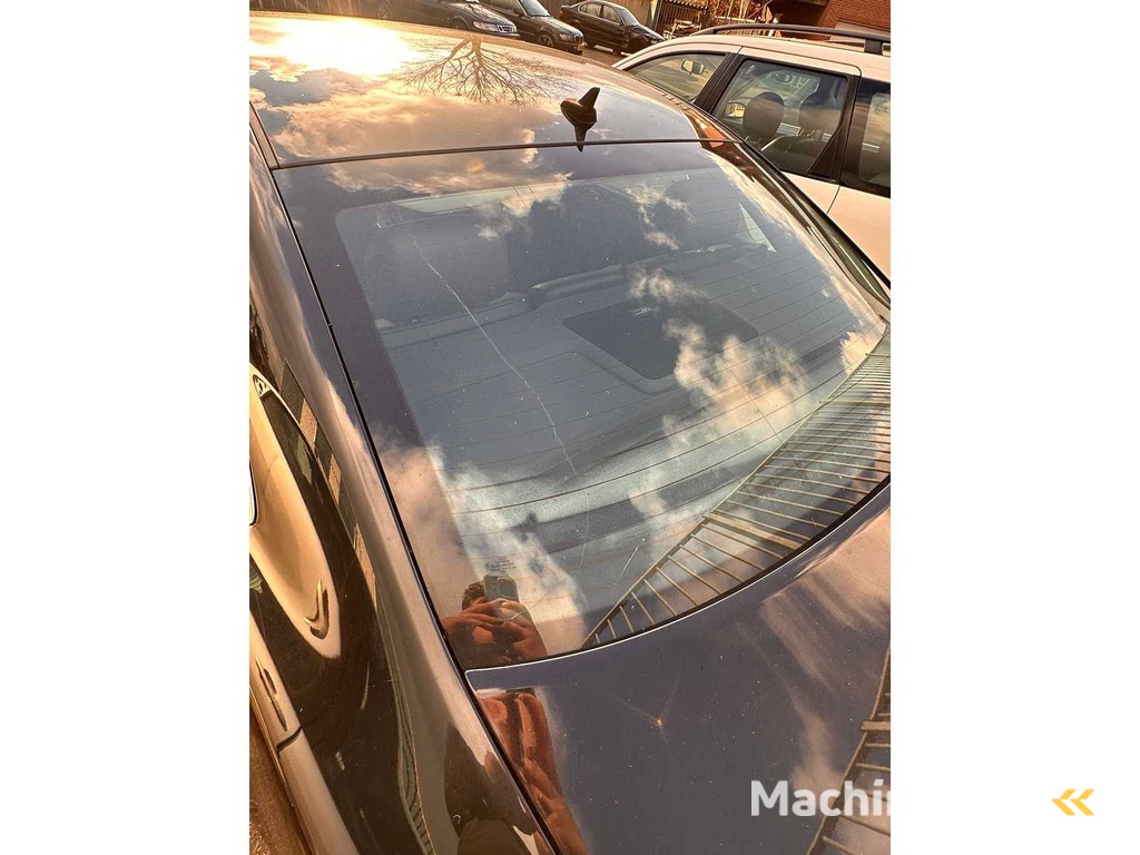 Audi - A8 - 3.7 quattro Pro Line - PKW