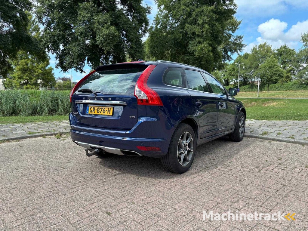 Volvo XC60 2.0 T5 FWD Ocean Race Automaat; GR-876-H