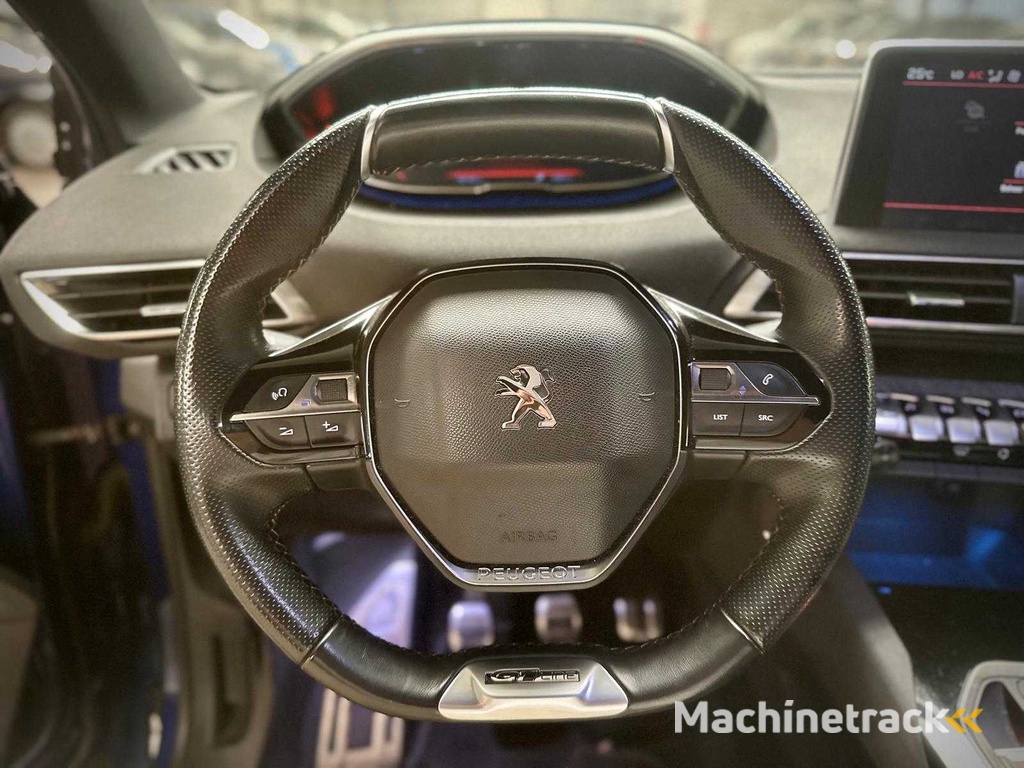 Peugeot 3008 1.2 PureTech GT Linie; SZ-795-K