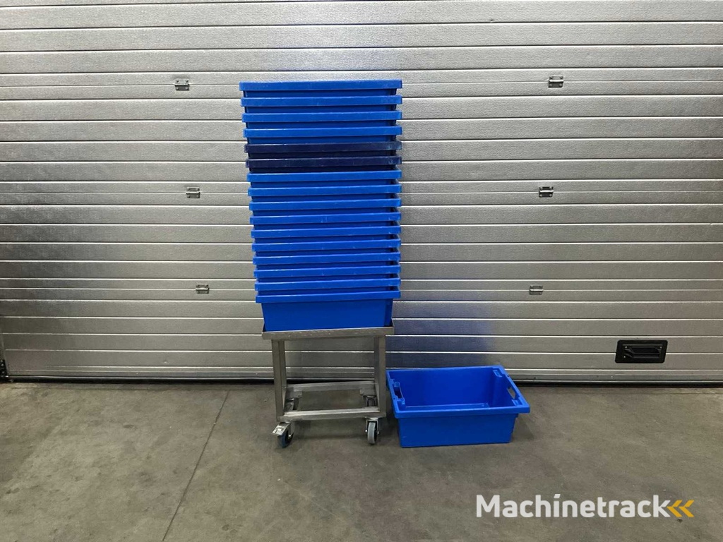 Psaplast Kunststoffbehälter auf Edelstahlboden (17x)