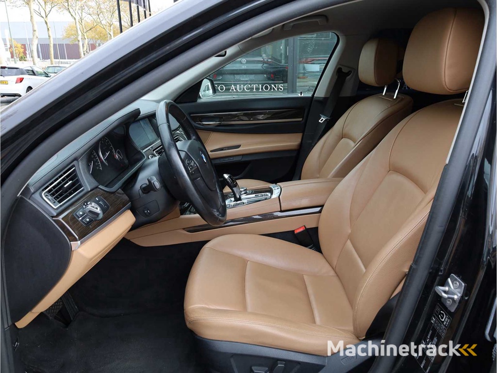 BMW 7-serie 740i High Executive Automaat 2011, X-934-VJ