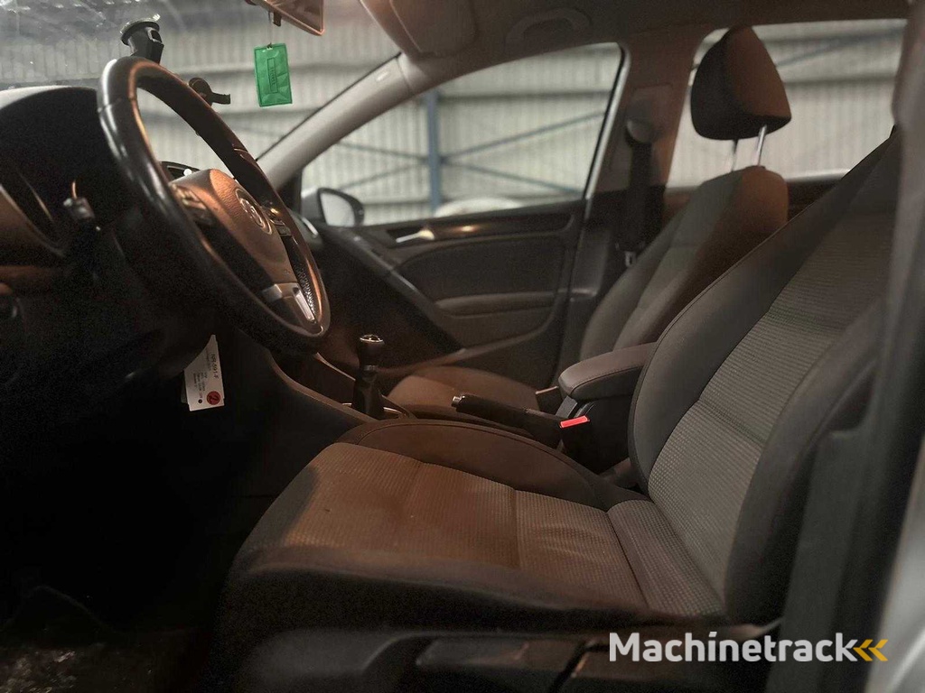 Volkswagen Golf 1.2 TSI Highline BlueMotion, NR-591-F