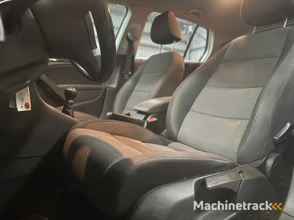 Volkswagen Golf 1.2 TSI Highline BlueMotion, NR-591-F