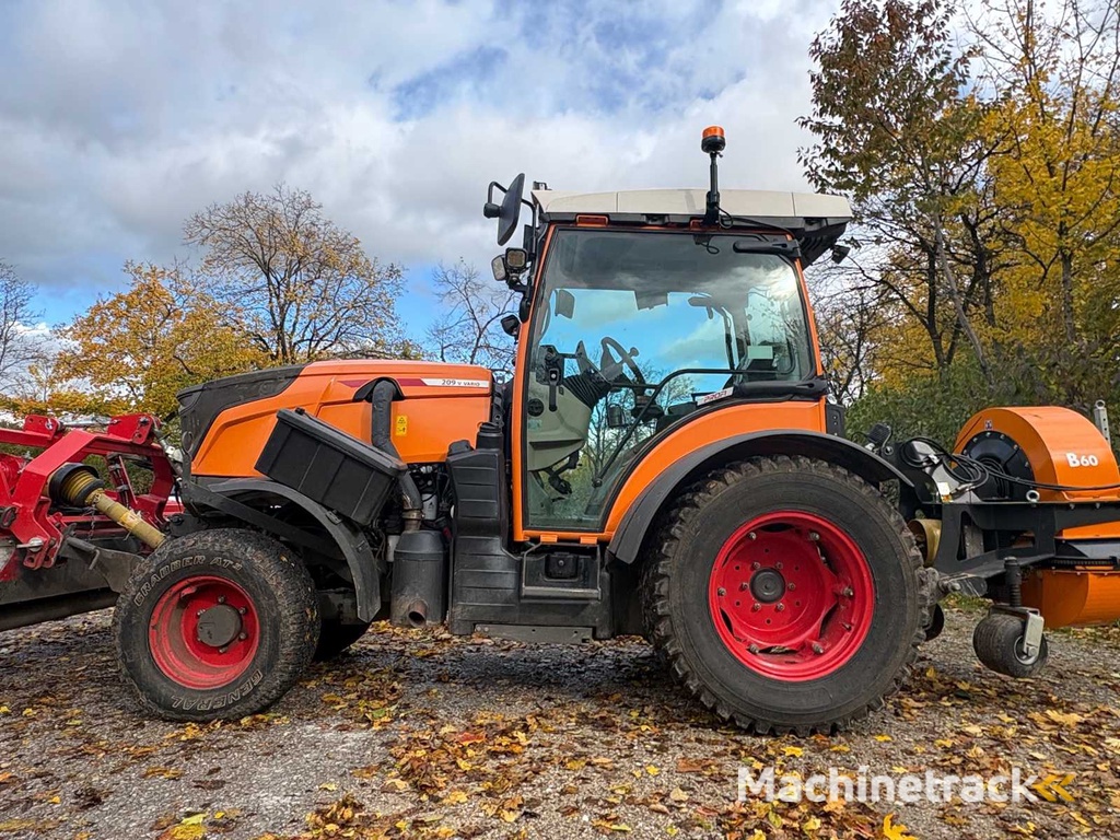 FENDT 209 V Vario Farm tractor with all-wheel drive