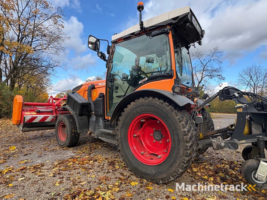 FENDT 209 V Vario Farm tractor with all-wheel drive