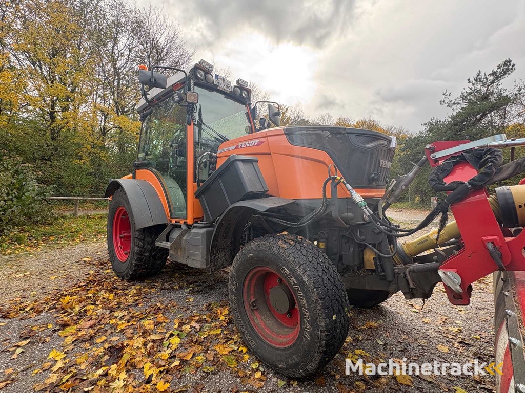 FENDT 209 V Vario Farm tractor with all-wheel drive